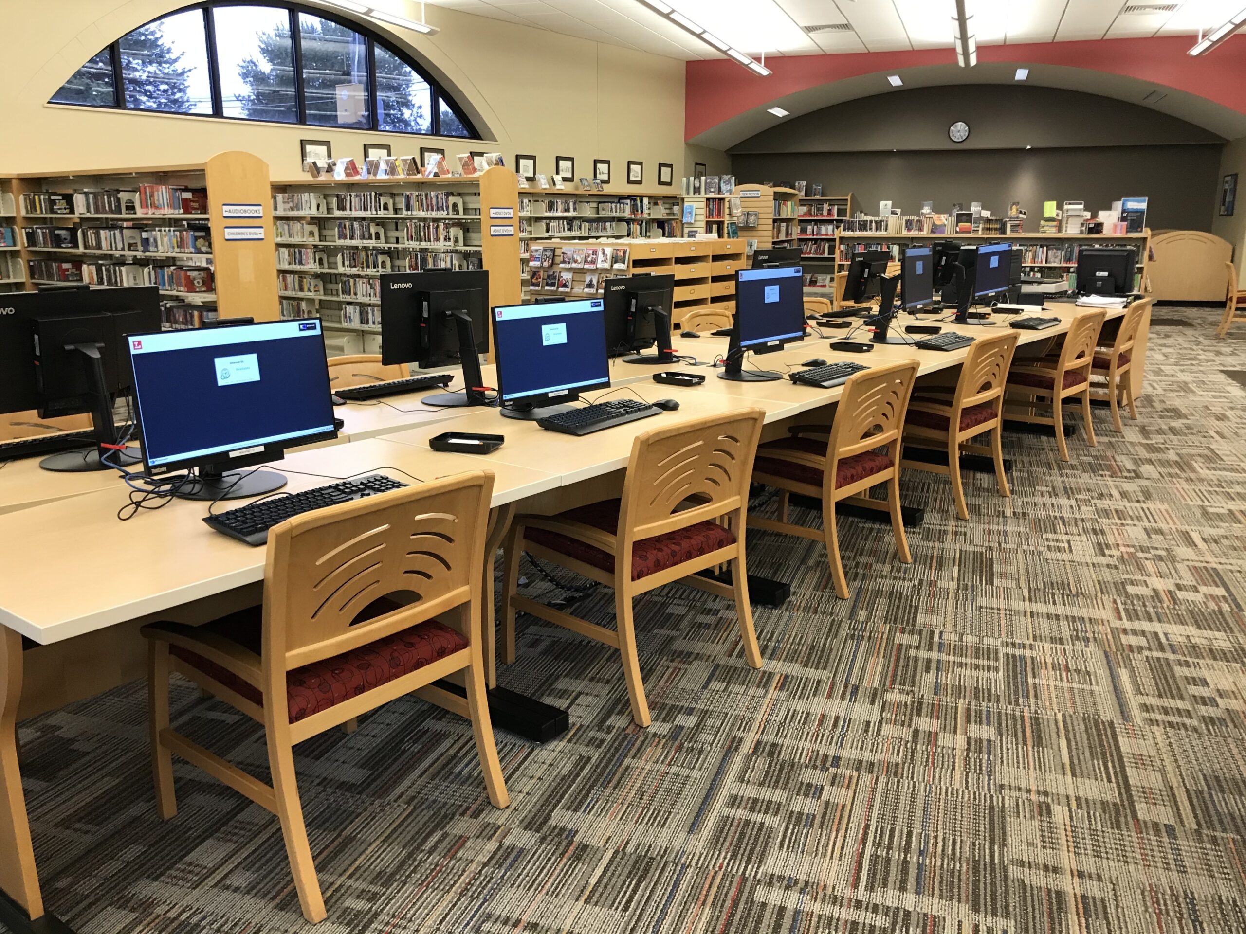 Waterville III scaled Inside Waterville Branch public computer area