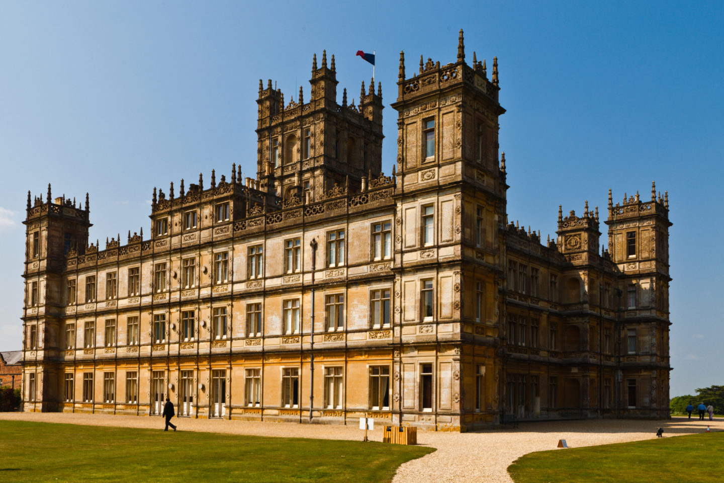 Highclere Castle Wikimedia Commons